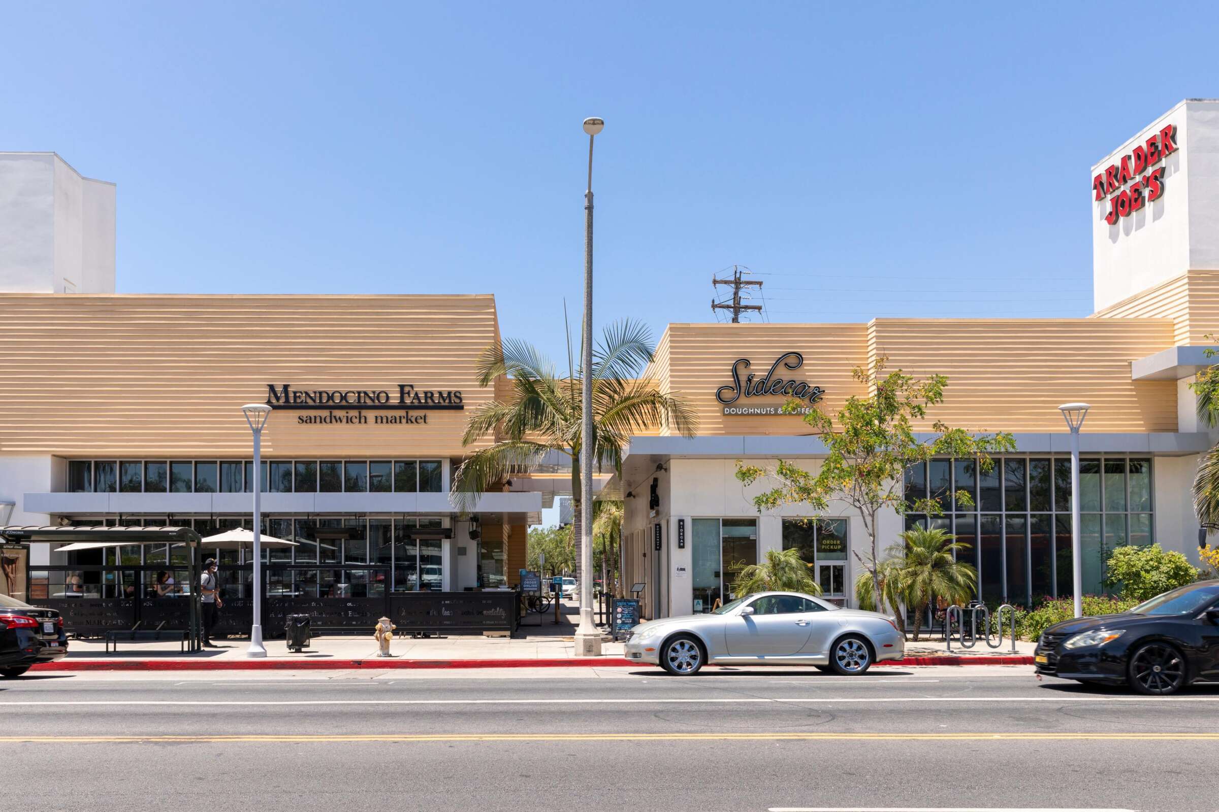 Estelle Neighborhood Los Angeles Shops